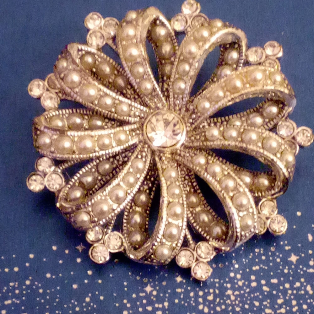 Brooch